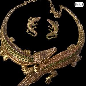 NWT Alligator Necklace & Earrings pink/green glitz. Gold metal gorgeous set!!!!